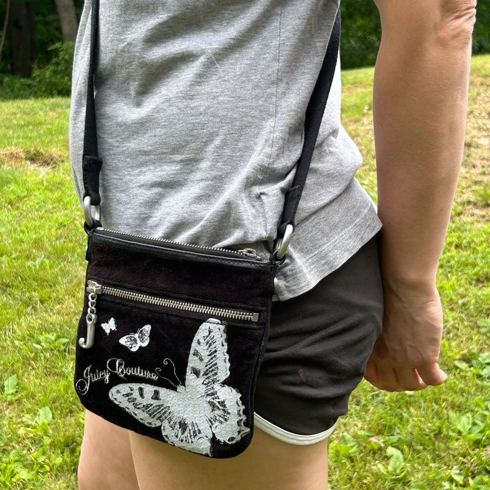 Juicy Couture small purse.